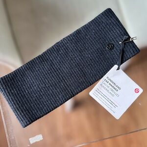 NWT LULULEMON Wool Runderland Ear Warmer